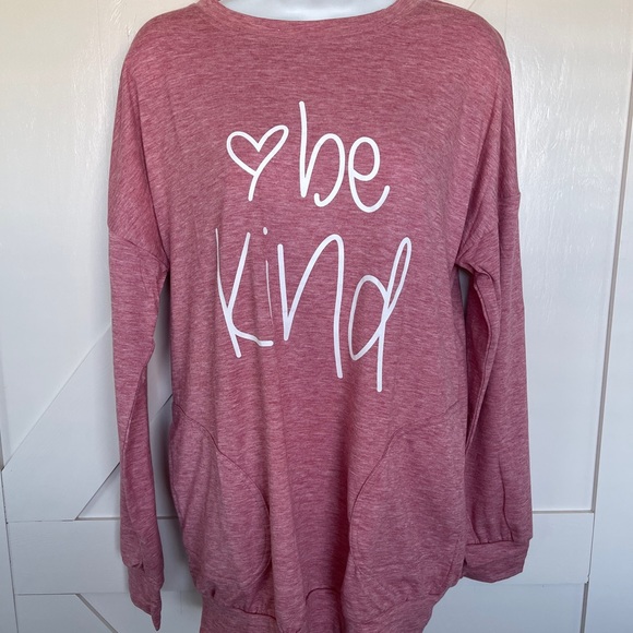 Be kind long sleeve top - Picture 4 of 4
